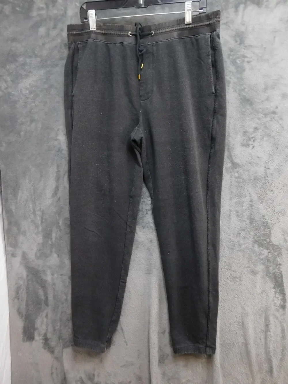VINCE. Pants Mens L Black Jogger Elastic Waist Drawstring Pockets 32x28 Tapered